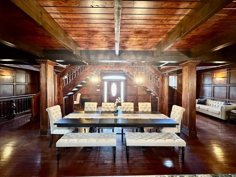 5 Bedroom Estate Near Casino And Downtown Bristol Exterior photo