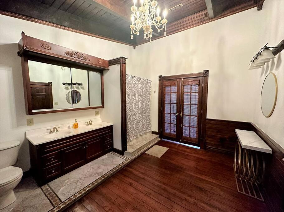 5 Bedroom Estate Near Casino And Downtown Bristol Exterior photo