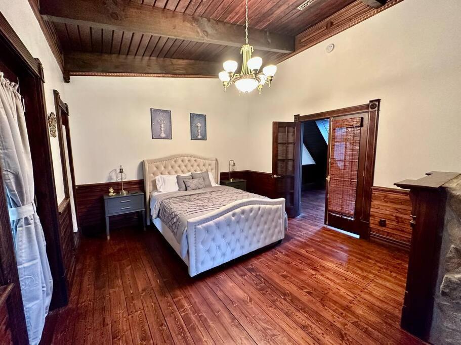 5 Bedroom Estate Near Casino And Downtown Bristol Exterior photo