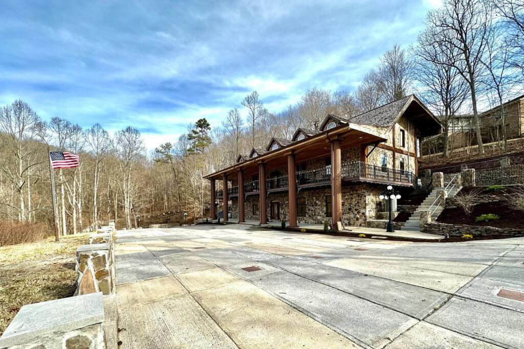 5 Bedroom Estate Near Casino And Downtown Bristol Exterior photo